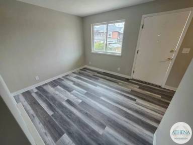 Main picture of 816 Themis St