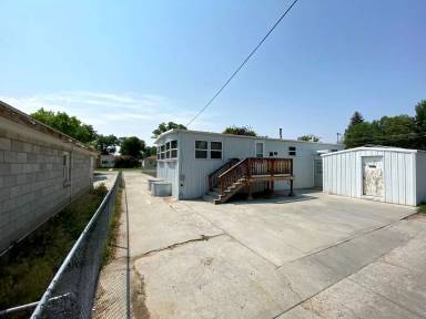 Main picture of 834 W Park Ave