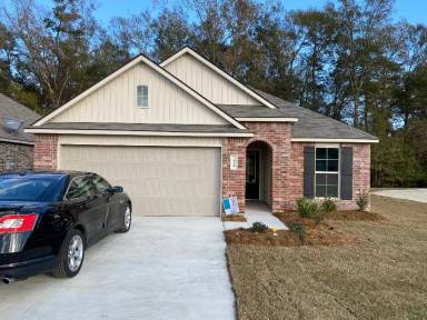Main picture of 28402 Evangeline Ln