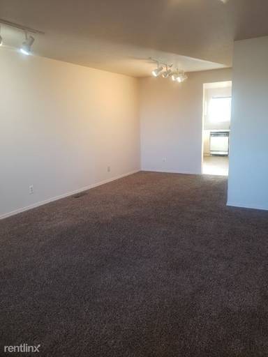 Main picture of 185 Robbins Ave