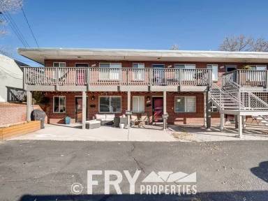 Main picture of 3215 Newton St