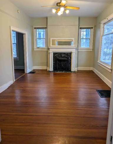 Main picture of 303 Aden St