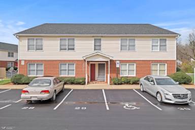 Main picture of Charleston Place Apartments