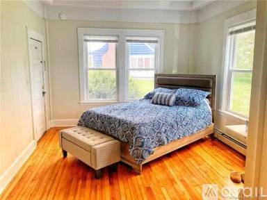 Main picture of 288 Benham Rd