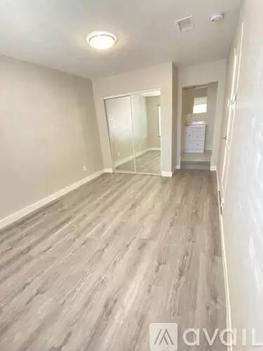 Main picture of 11145 Crestbrook St