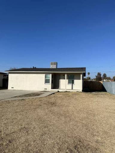 Main picture of 806 E Florinda St