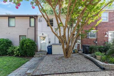 Main picture of 231 Burgess Ave
