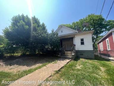 Main picture of 2412 E 19th St