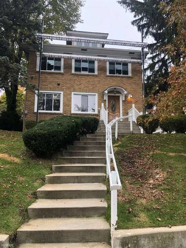 Main picture of 413 Briarwood Ave SE