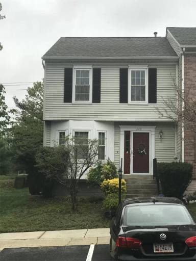Main picture of 12415 Derek Pl