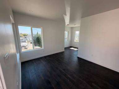 Main picture of 720 Iona Dr