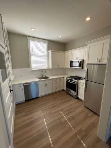 Main picture of 1929 Stockton St