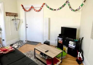 Main picture of 207 N. Pinckney Street - 207-2