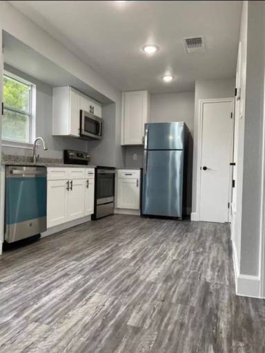 Main picture of 7567 Windsor Oaks