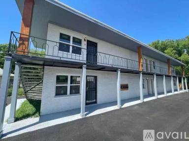 Main picture of 750 Chelsea Ave
