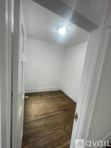 Main picture of 3134 Broadway