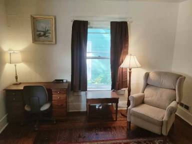 Main picture of 412 W Saginaw St