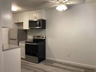 Main picture of 3313 Madison Ave