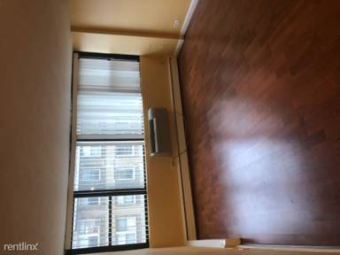 Main picture of 5740 N Sheridan Rd