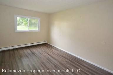 Main picture of 1313 Huntington Ave