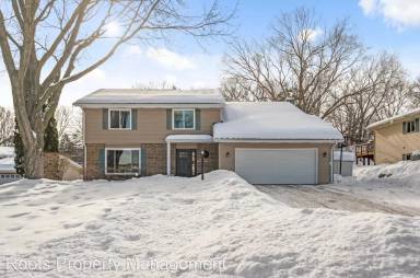 Main picture of 1721 James Pl
