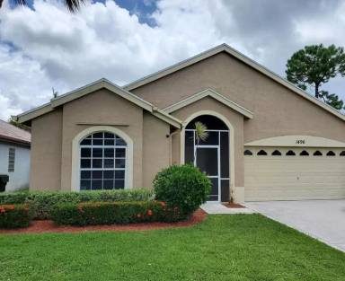 Main picture of 1496 Lake Breeze Dr