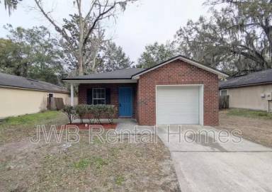 Main picture of 2173 Thomas Ct