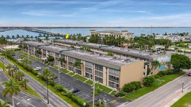 Main picture of 150 Harborside Ave