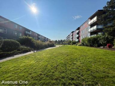 Main picture of 7001 Sand Point Way NE