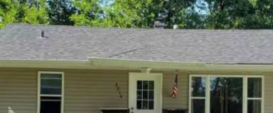 Main picture of 2847 W Howett St