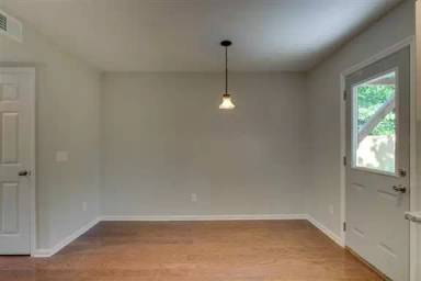 Main picture of 105 Elmore Ave