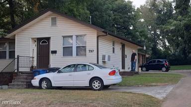 Main picture of 710 W Cherry Ave