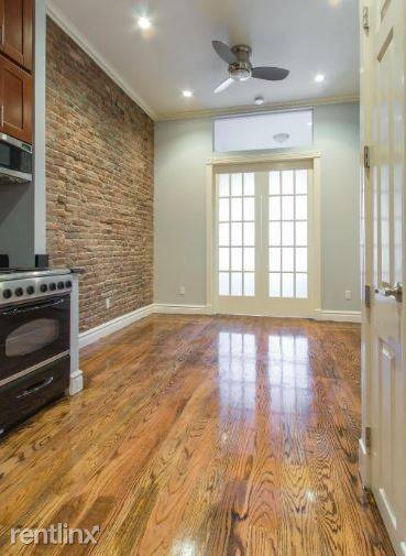 Main picture of 234 W 14th St