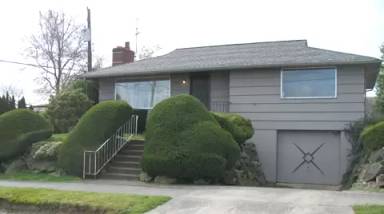 Main picture of 2485 S Spencer St