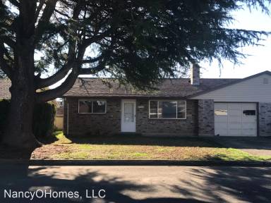 Main picture of 16121 SE 3rd St