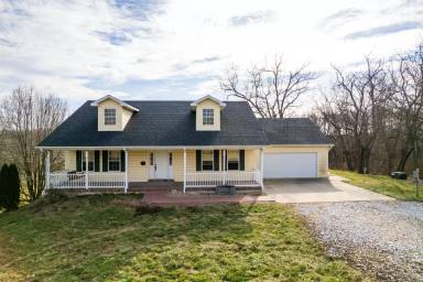 Main picture of 8156 W Gray Rd