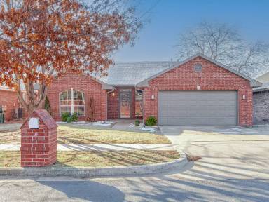 Main picture of 4612 Midway Dr