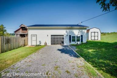 Main picture of 889 Opie Arnold Rd