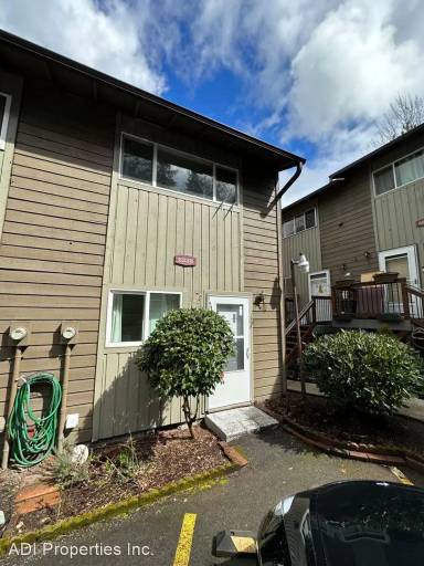Main picture of 5218 SW 42nd Ave