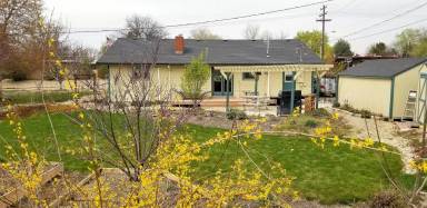 Main picture of 906 N 4th St