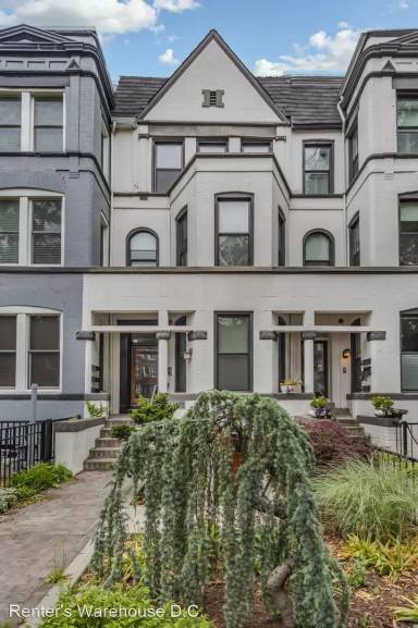 Main picture of 1341 Irving St NW