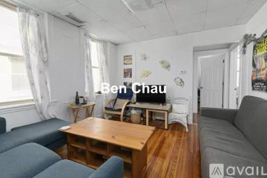 Main picture of 9 Woodbridge St