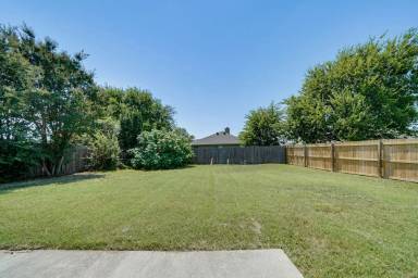 Main picture of 3306 Scenic Glen Dr