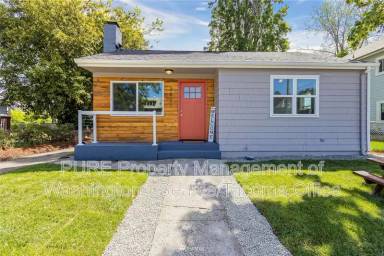 Main picture of 3821 E I St