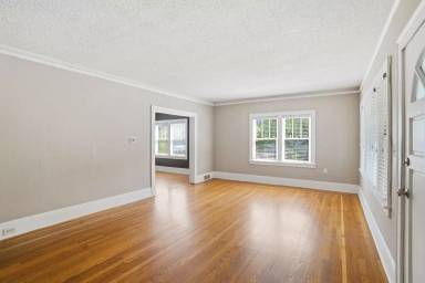 Main picture of 3736 S Kelly Ave