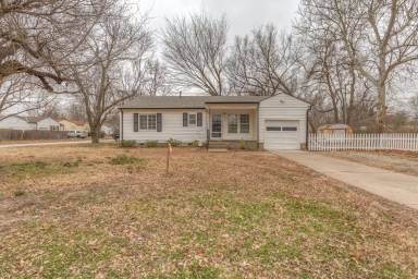 Main picture of 7622 E King St