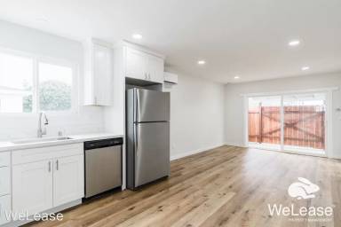 Main picture of 305 Holly St