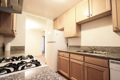 Main picture of 1730 Barry Ave