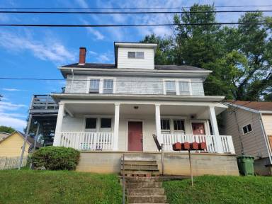 Main picture of 727 Louise Ave