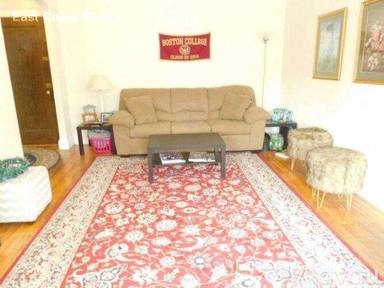 Main picture of 2045 Commonwealth Ave